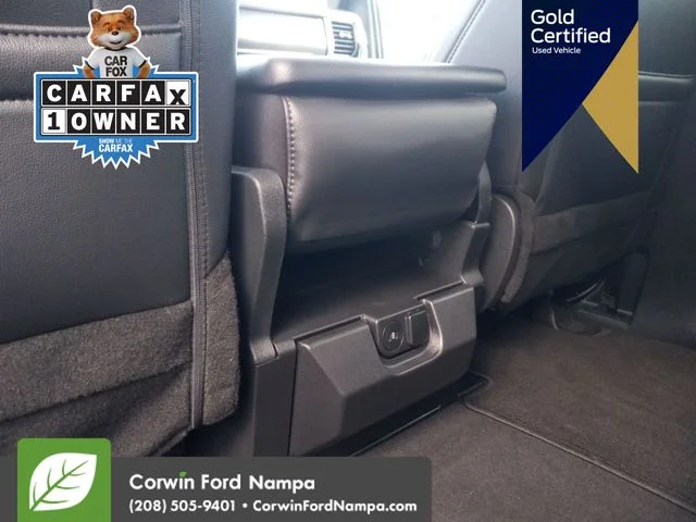Certified Used 2025 White Ford Lariat image 28