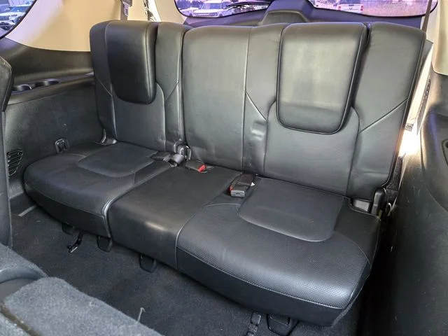 Used 2018 Black INFINITI Base image 14