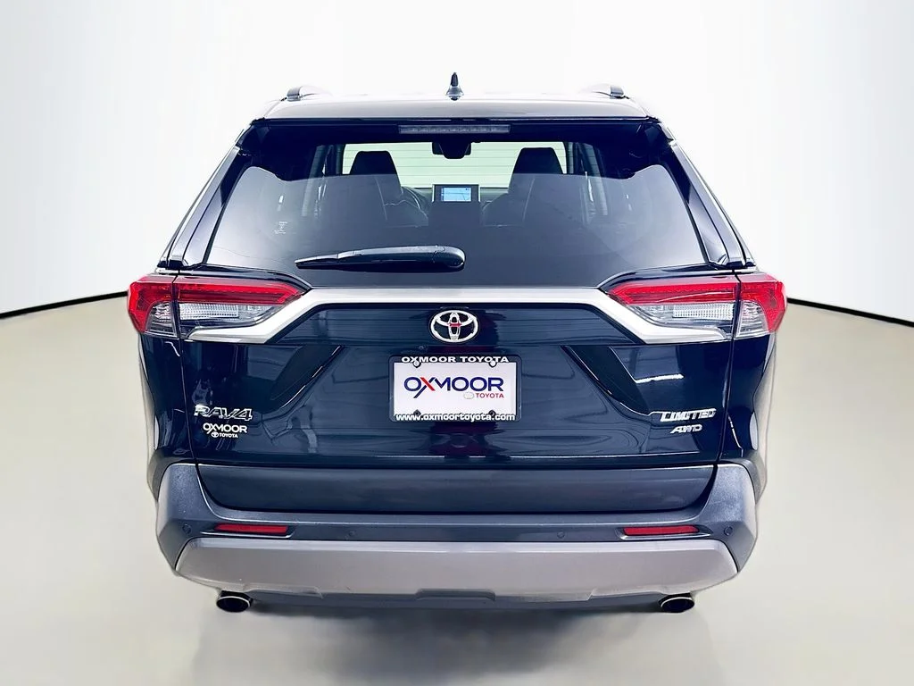 Used 2019 Midnight Black Metallic Toyota Limited image 6
