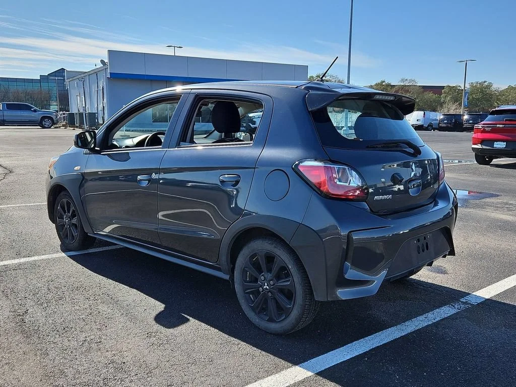 Used 2024 Gray Mitsubishi Black Edition image 15