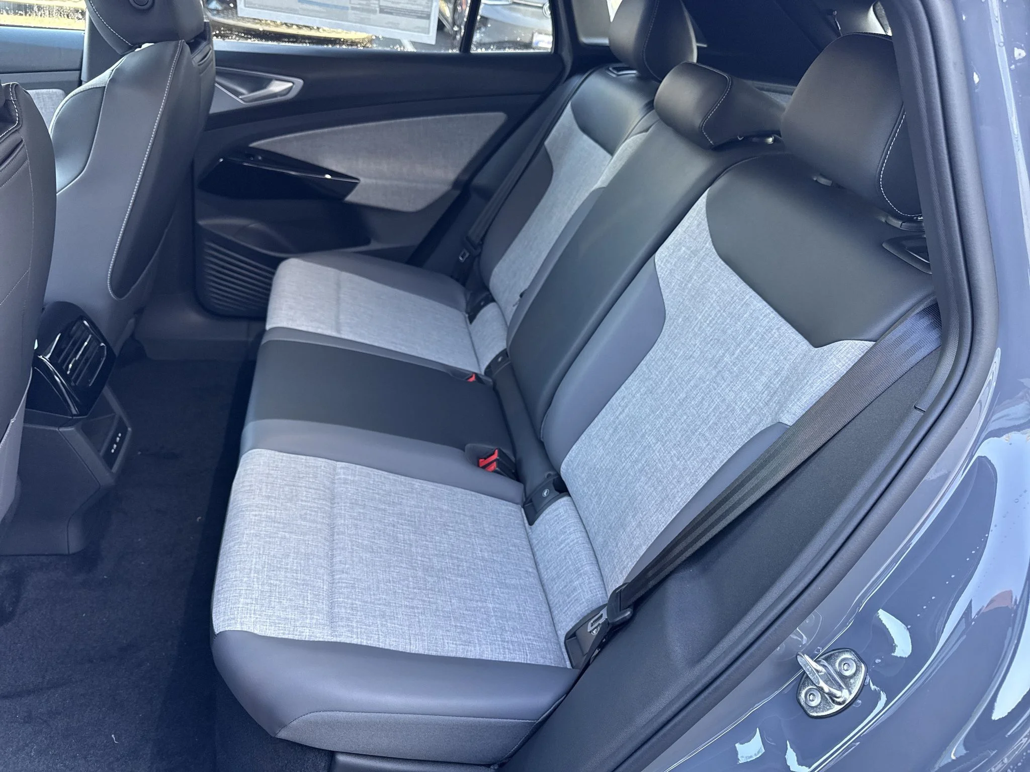 New 2026 Pure Gray Volkswagen Pro image 31