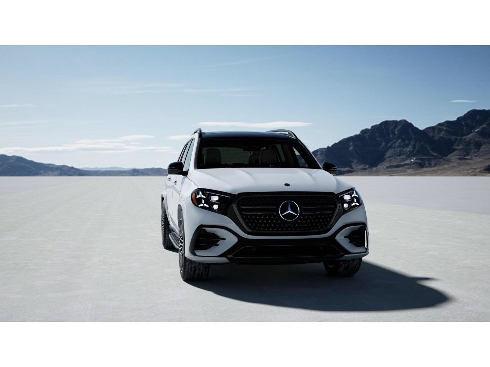 New 2027 MANUFAKTUR Moonlight White Metallic Mercedes-Benz GLS 450 image 8