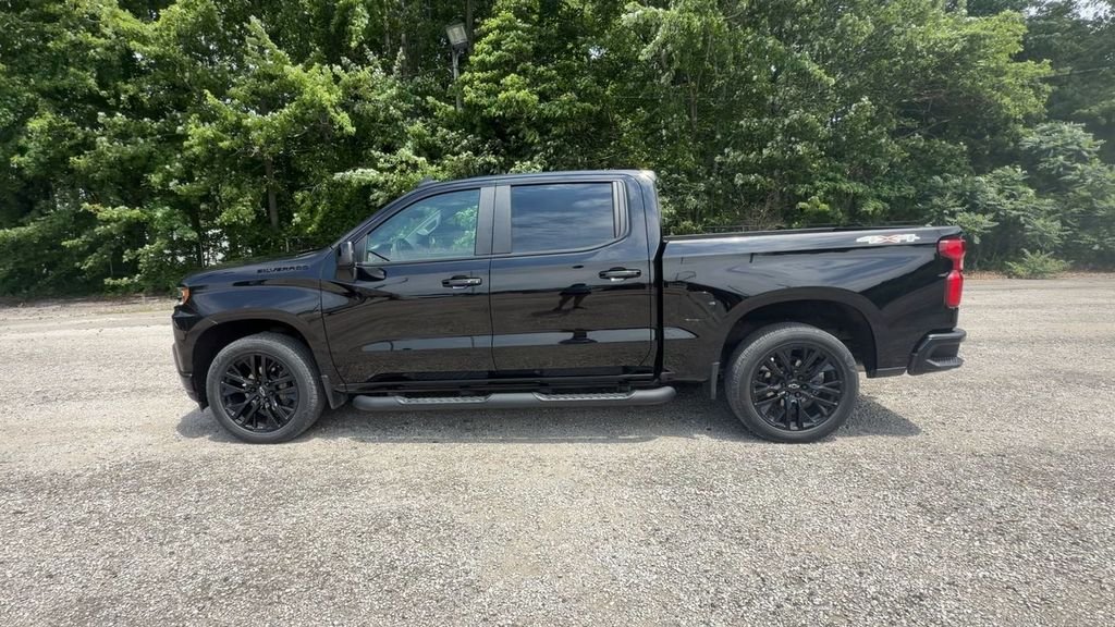 Used 2022 Black Chevrolet RST image 5