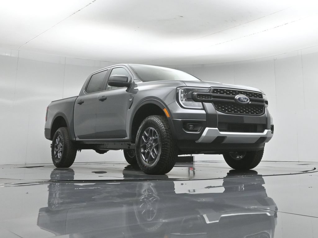 New 2026 Carbonized Gray Metallic Ford XLT image 43