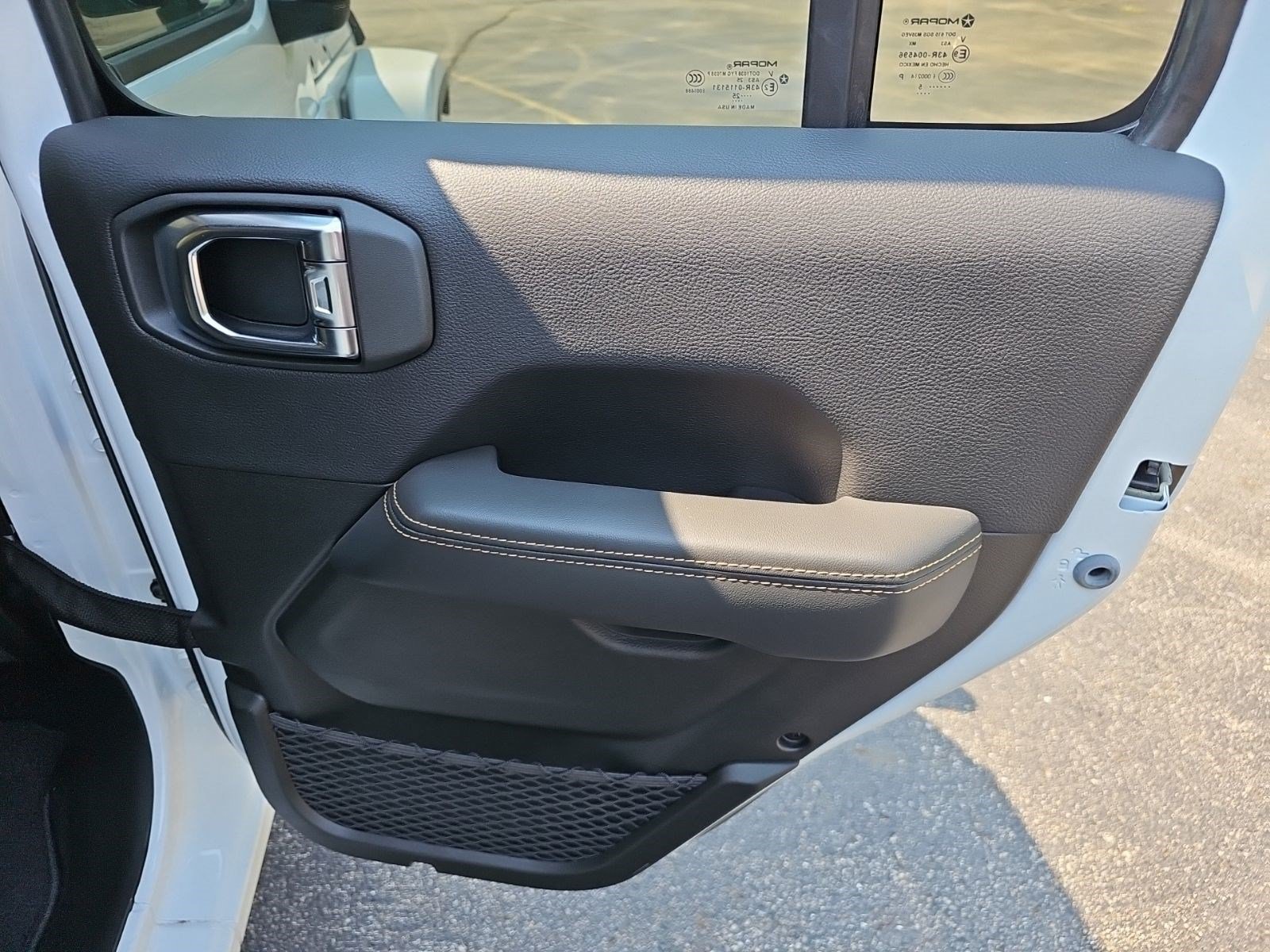 Certified Used 2025 Bright White Clearcoat Jeep Sahara image 15