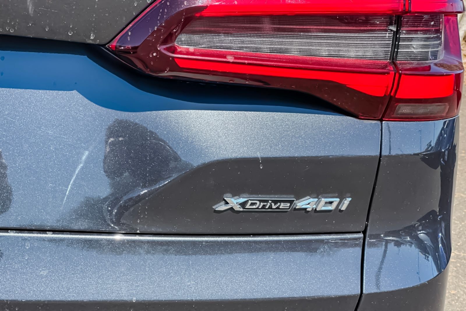 Used 2022 Gray BMW xDrive40i image 33