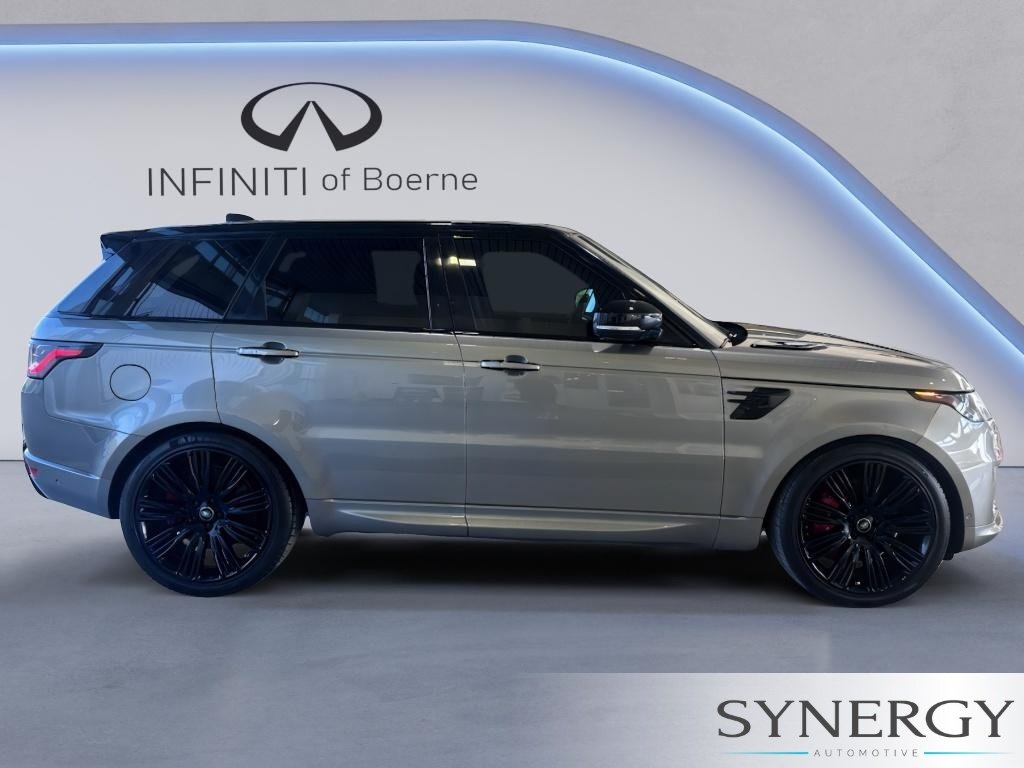 Used 2018 Silicon Silver Premium Metallic Land Rover HSE Dynamic image 4