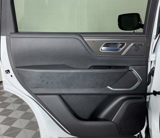 New 2027 White INFINITI LUXE image 18