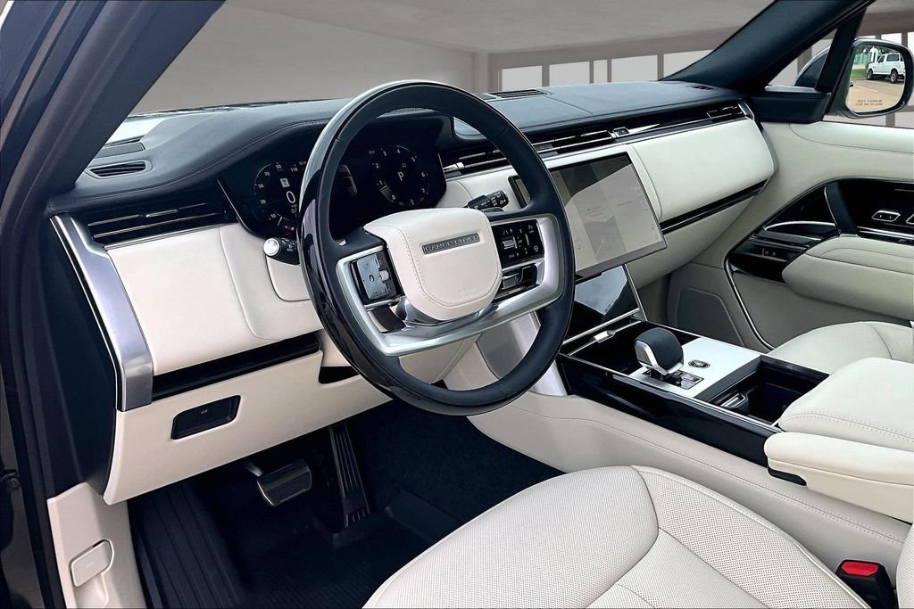 New 2026  Land Rover SE image 6