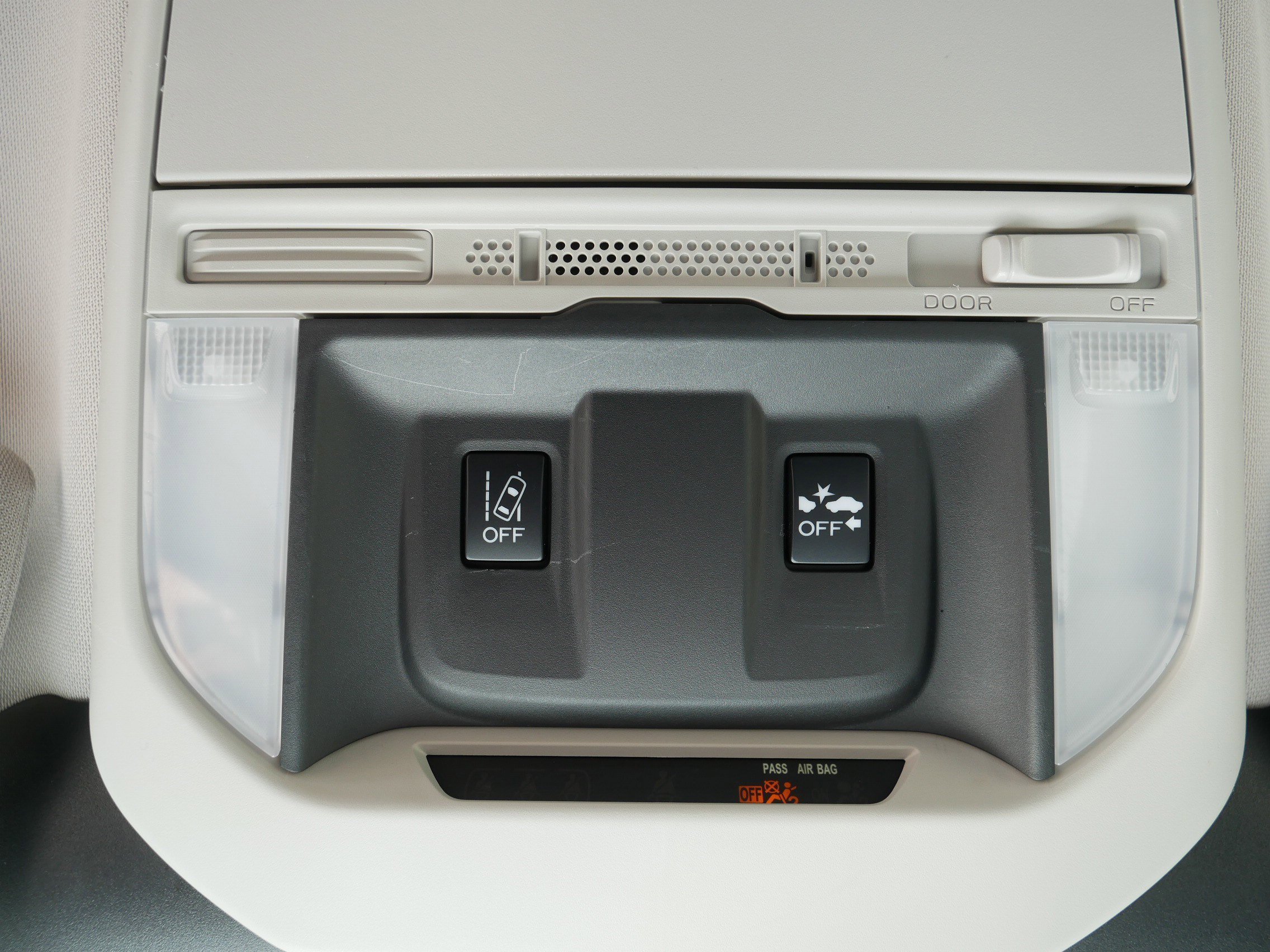 Used 2022 Crystal White Pearl Subaru CVT image 32