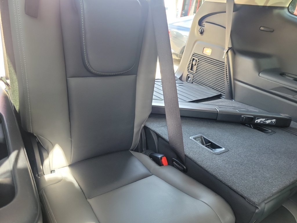 Used 2024 White Subaru Onyx Edition image 30