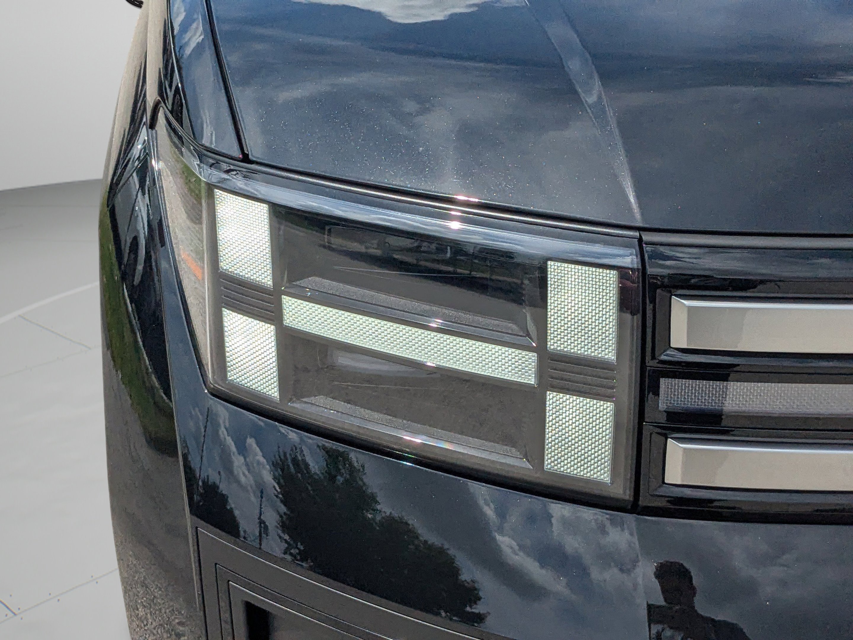 New 2026 Phantom Black Hyundai SEL FWD image 10