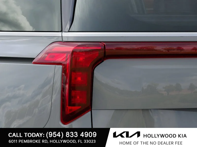 New 2027 Ceramic Silver Kia LXS image 11