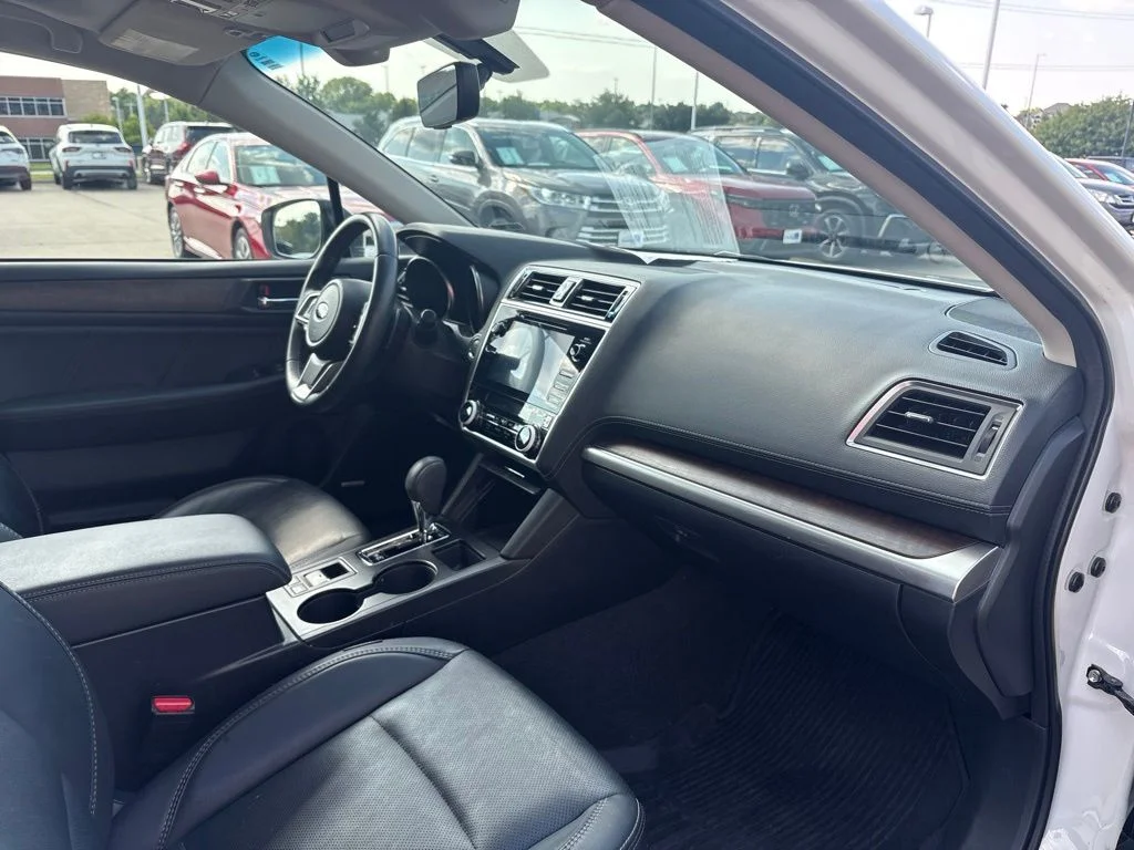 Used 2019 White Subaru 2.5i Limited image 28