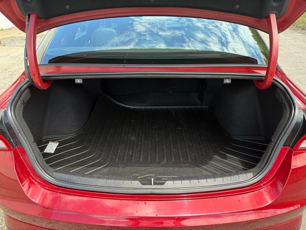 Used 2022 Red Kia GT-Line image 14