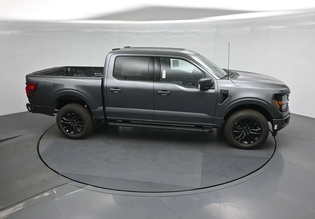 New 2026 Carbonized Gray Metallic Ford XLT image 51