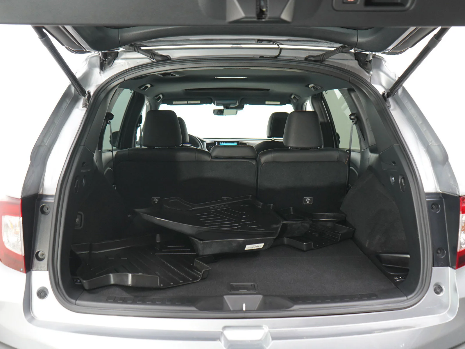Used 2022 Silver Honda 4D TRAILSPORT AWD image 16