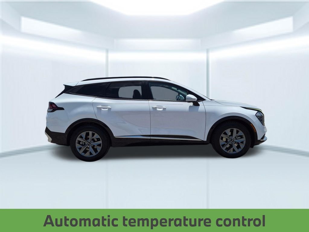 Used 2023 White Kia SX image 8