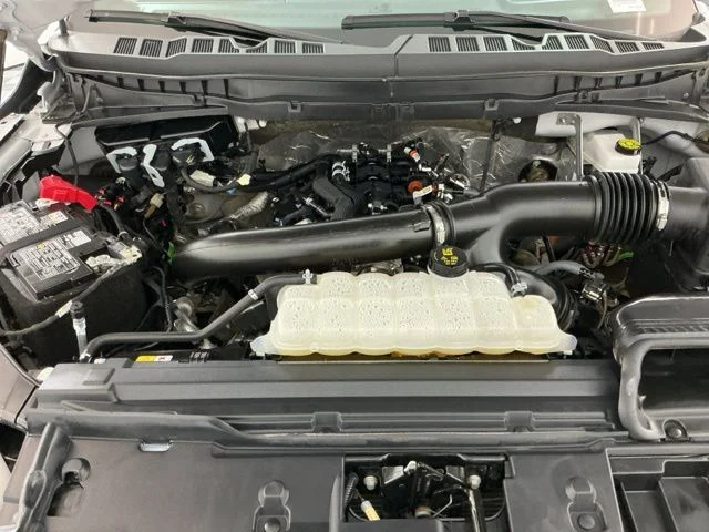 Used 2025 Space White Metallic Ford Tremor image 33