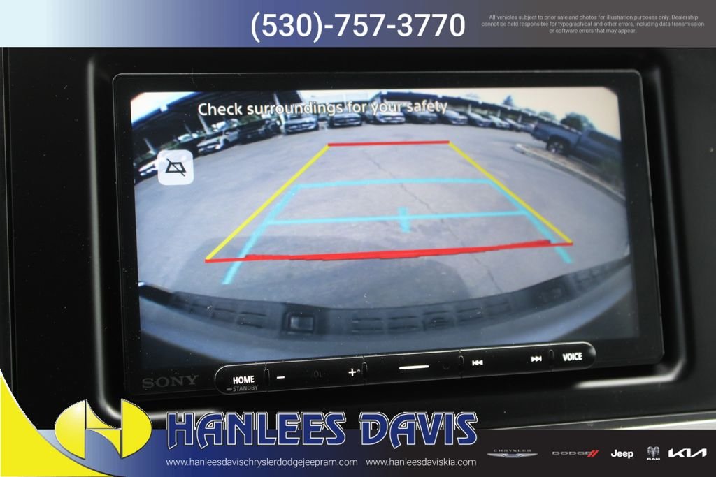 Used 2022 Silver Toyota SR5 image 26