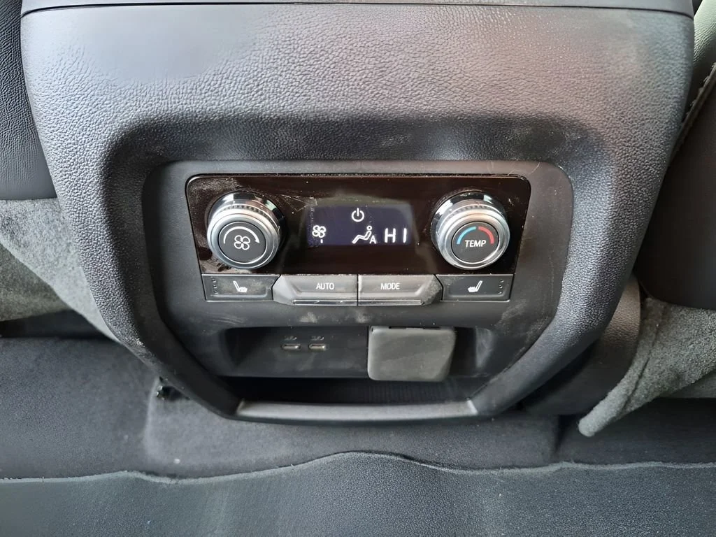 New 2026 Sterling Metallic GMC Elevation image 24