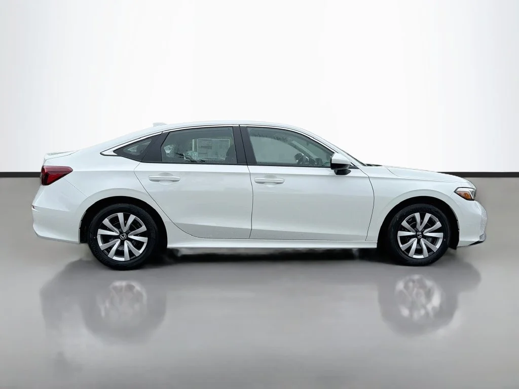 New 2026 Platinum White Pearl Honda LX image 5