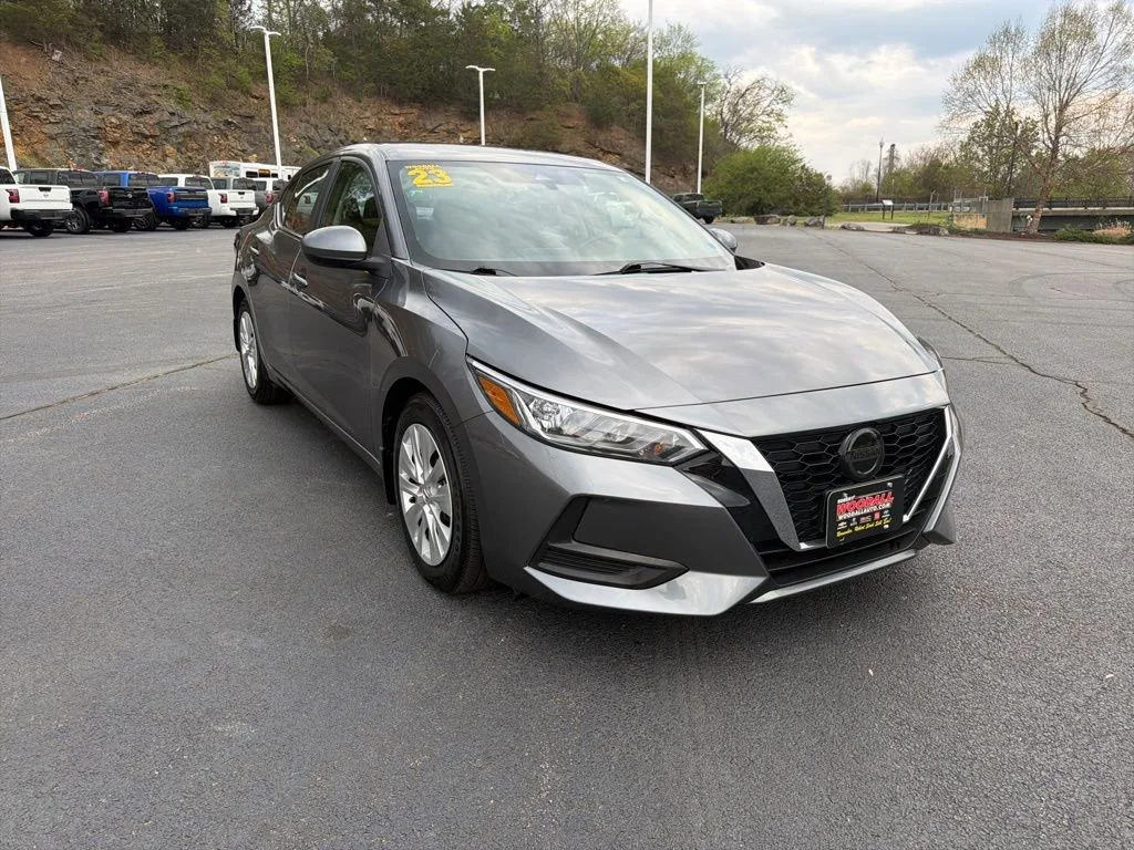 Used 2023 Gray Nissan S image 7