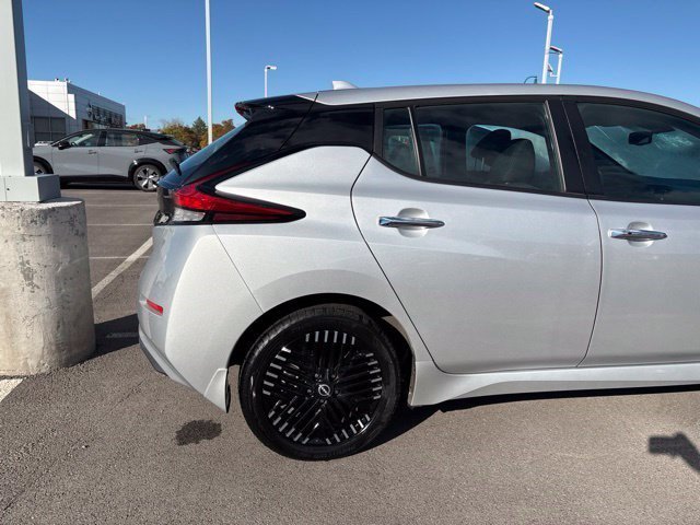 Used 2025 Brilliant Silver Metallic Nissan SV PLUS image 15
