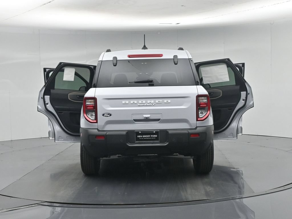 New 2026 Space White Metallic Ford Big Bend image 29