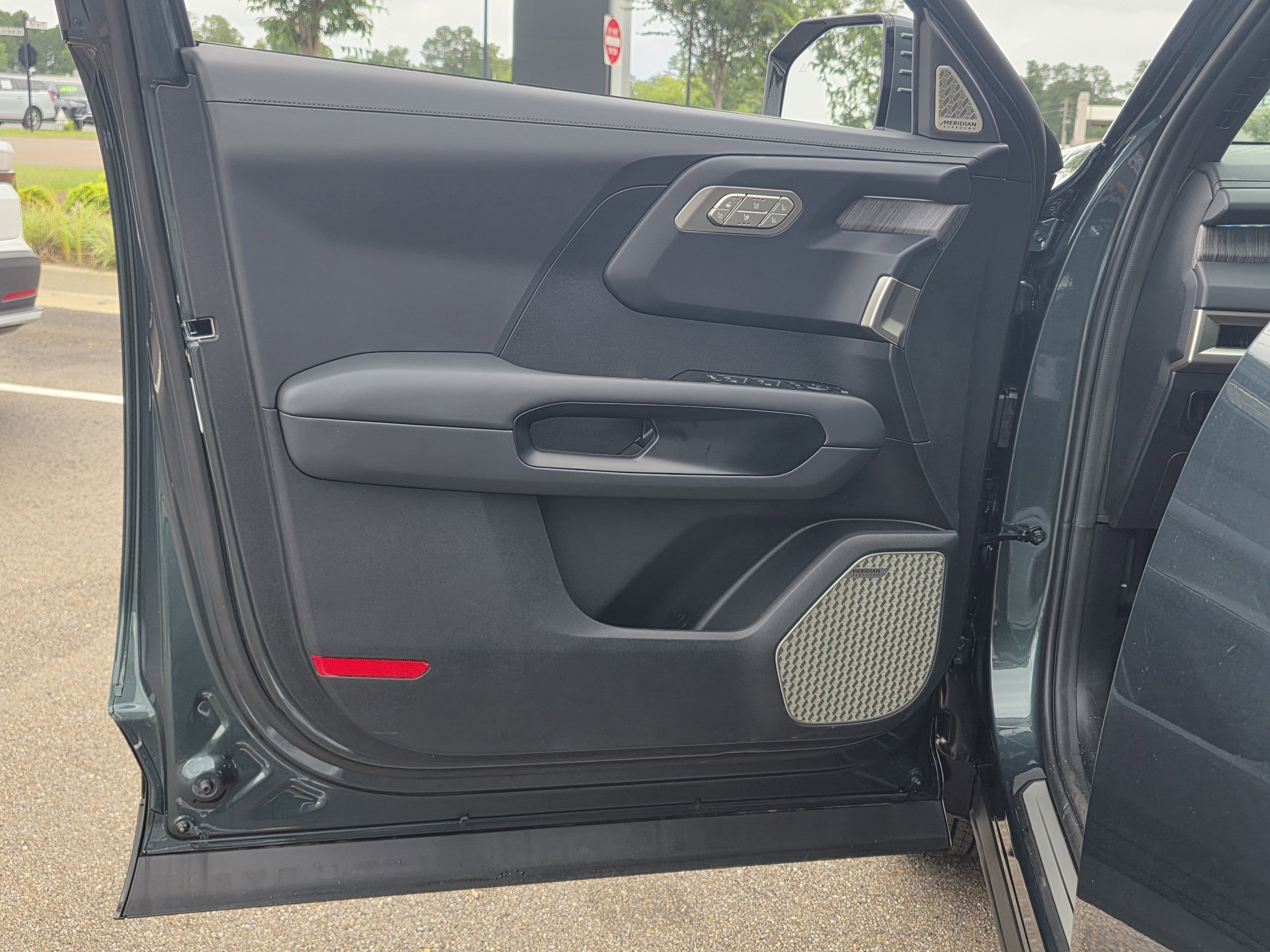 New 2027 Black Jade Green Kia SX-PRESTIGE image 12