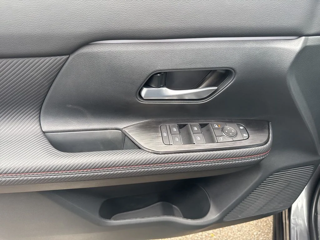2026 Nissan KICKS SR AWD - Photo 18