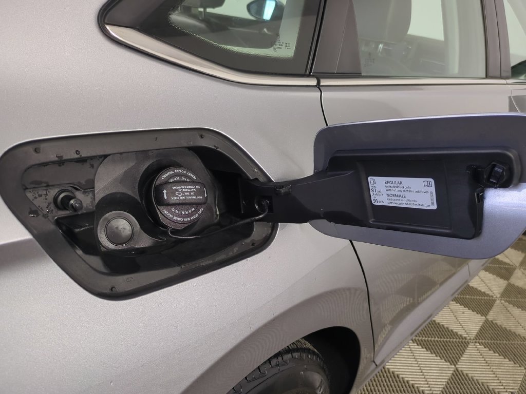 2025 Volkswagen Jetta SE - Photo 18