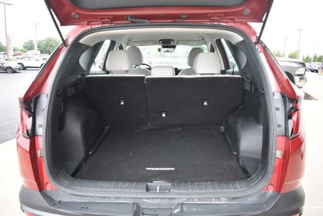 Used 2025 Red Hyundai SE image 14