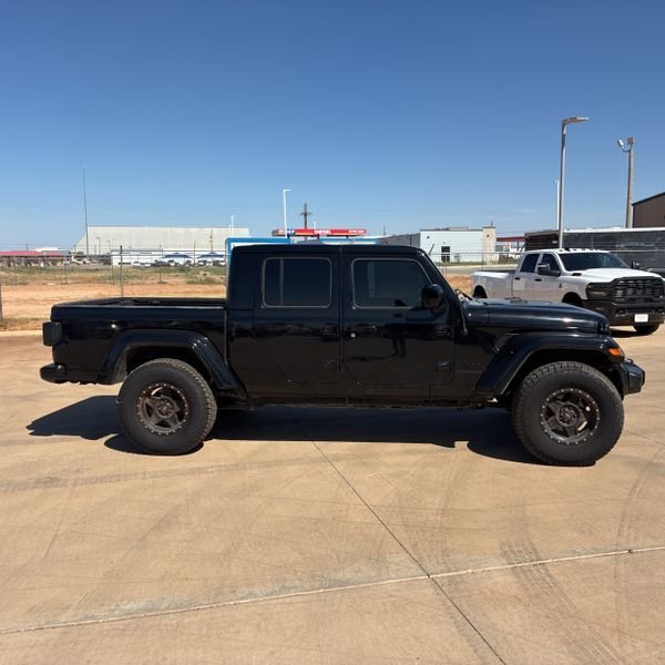 Used 2020 Black Clearcoat Jeep Sport image 6