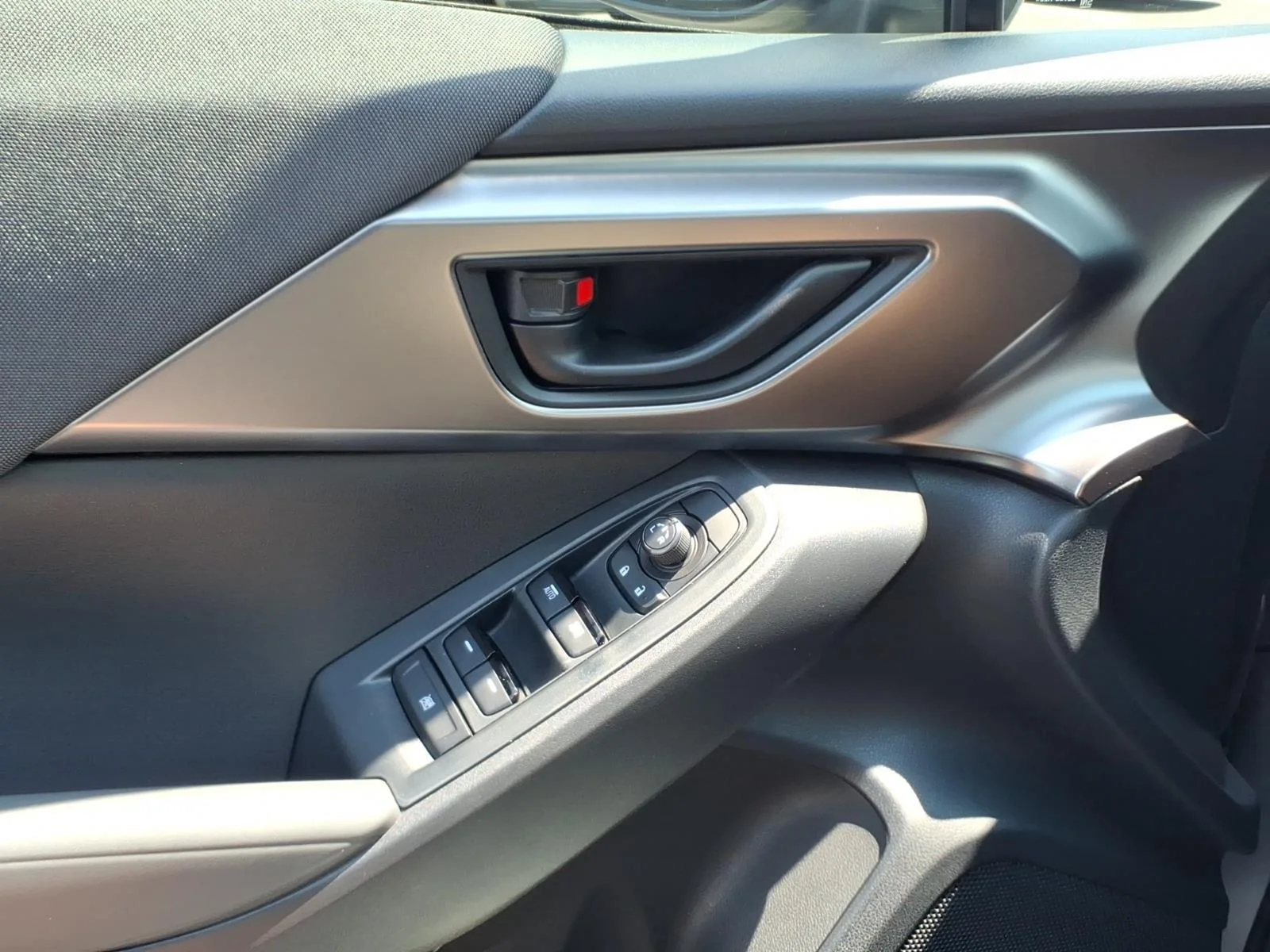 Used 2025 Ice Silver Metallic Subaru SEDAN image 24