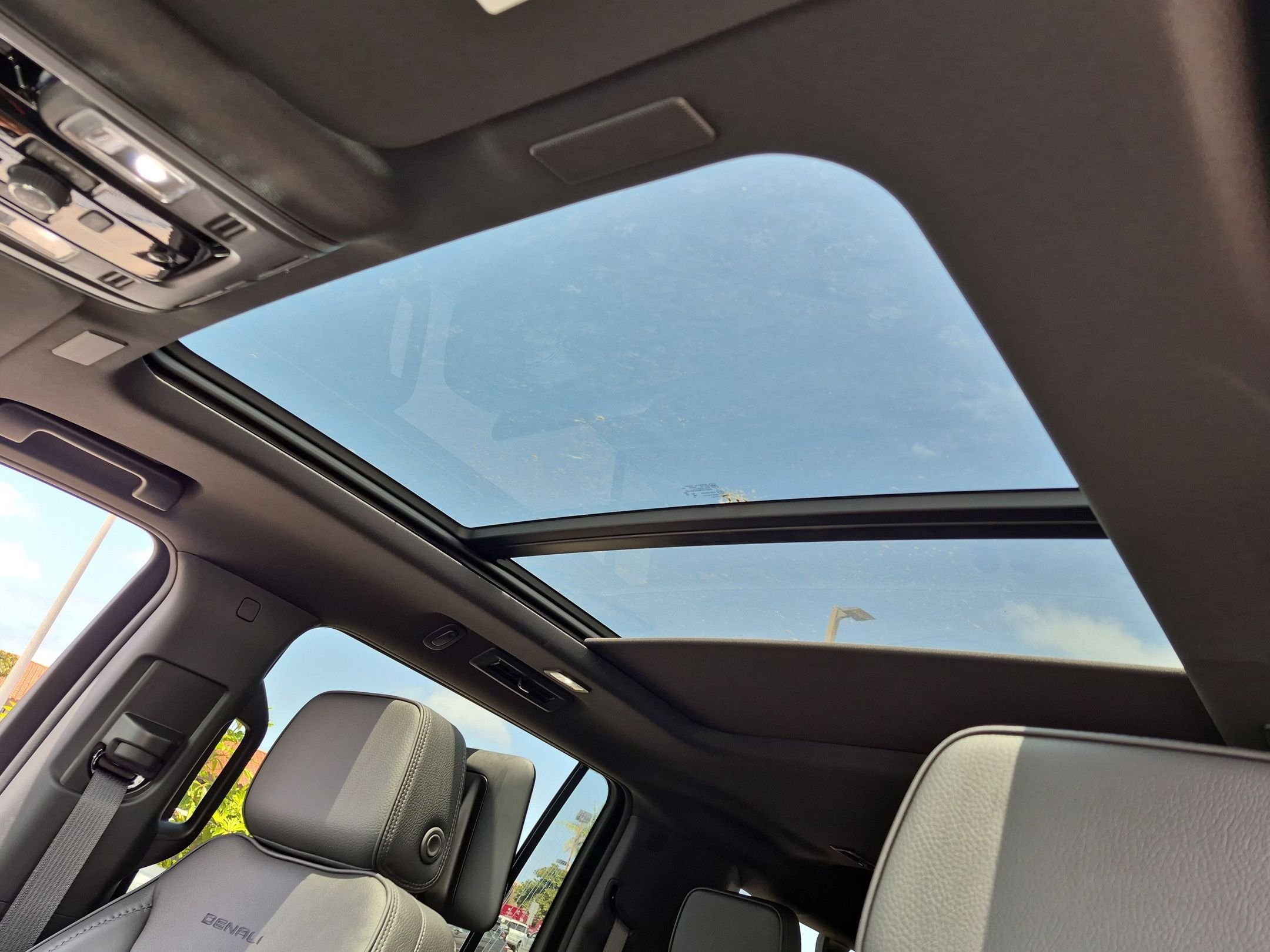 2026 GMC Yukon XL Denali - Photo 12