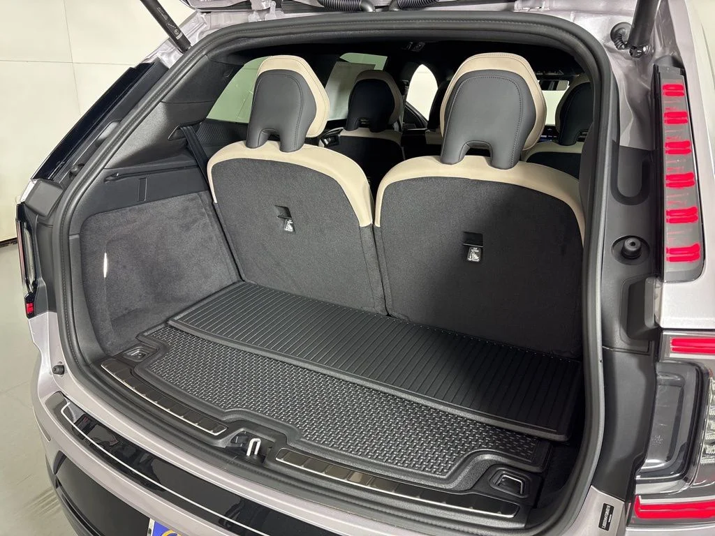 New 2026 Denim Blue Metallic Volvo Plus image 19