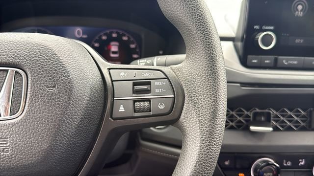 Used 2024 Canyon River Blue Metallic Honda EX image 21