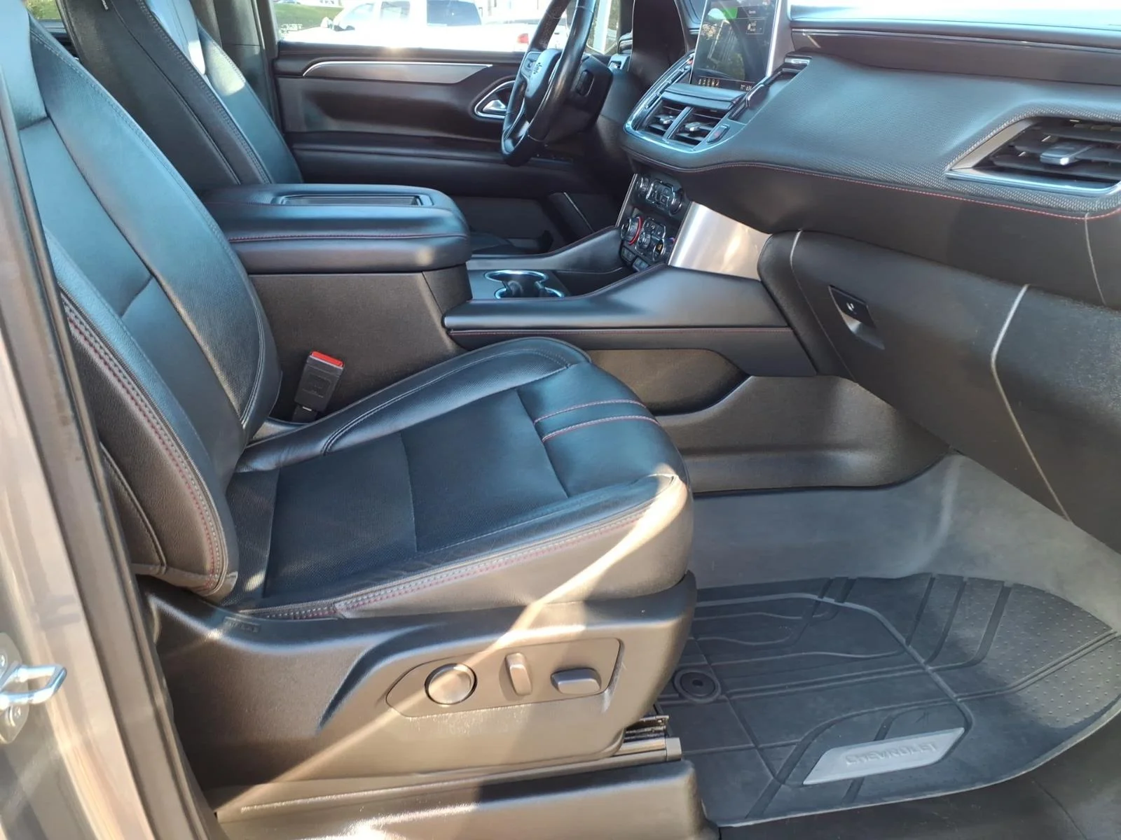 2021 Chevrolet Tahoe RST - Photo 31
