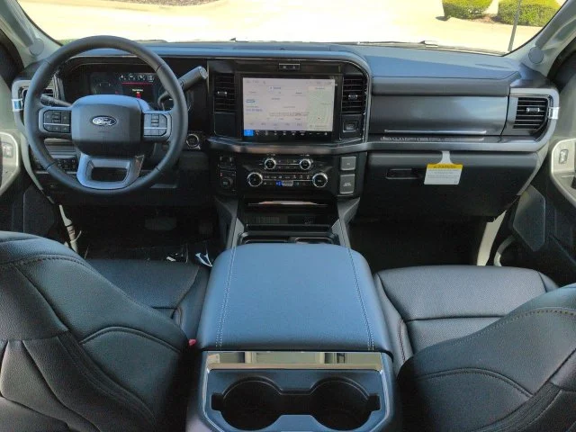 New 2027 Oxford White Ford F-350® Lariat® image 15