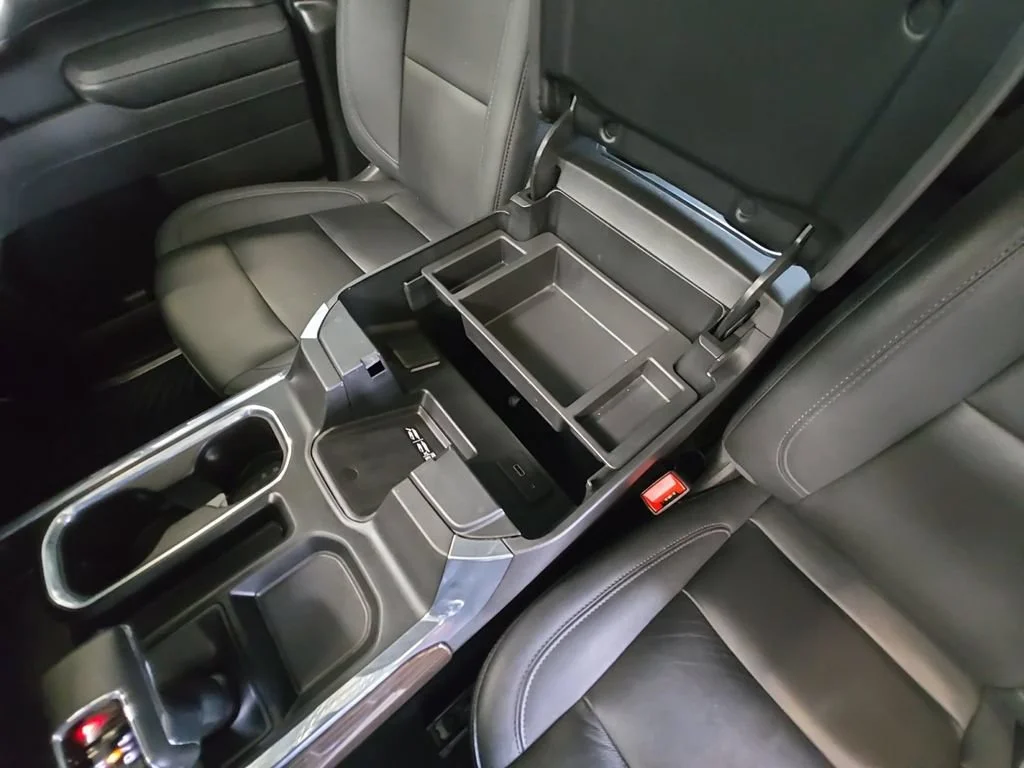 Used 2025 Summit White Chevrolet RST image 27