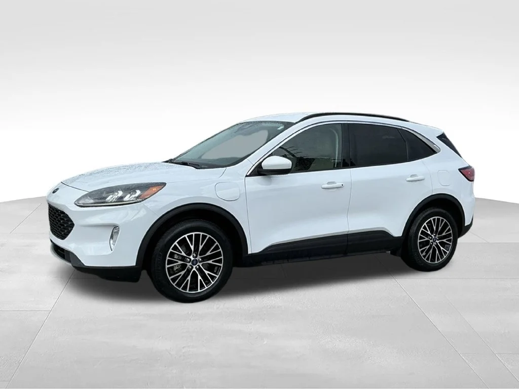 Used 2021 White Ford SEL image 2