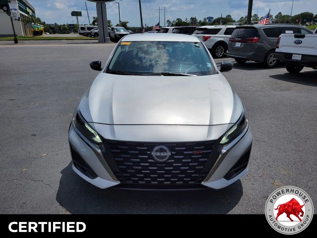 Used 2024 Silver Nissan 2.5 SR image 9
