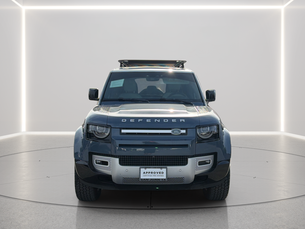 Used 2025 Tasman Blue Metallic Land Rover S image 11