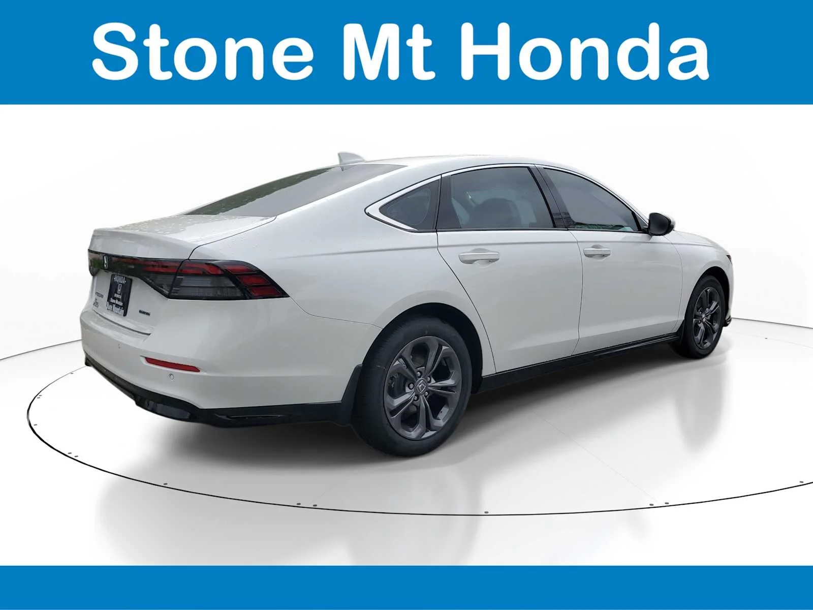 New 2026 Platinum White Pearl Honda EX-L image 6