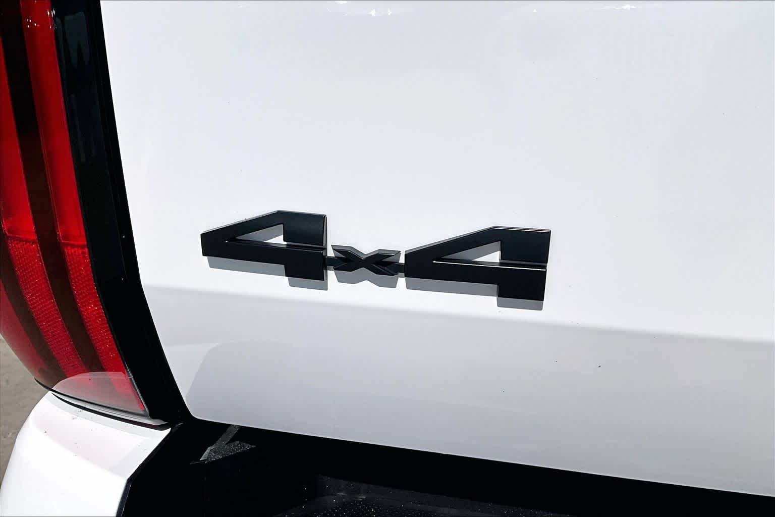 Used 2024 Ice Cap Toyota SR image 10