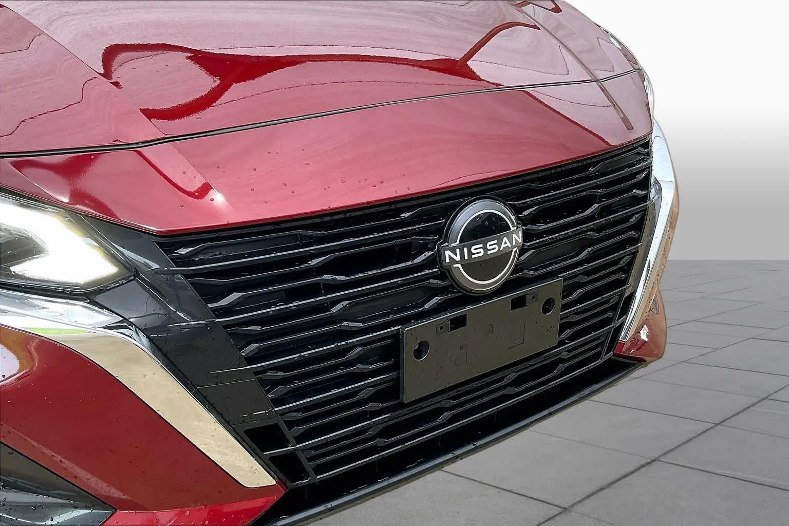 Used 2025 Scarlet Ember Nissan SV image 26