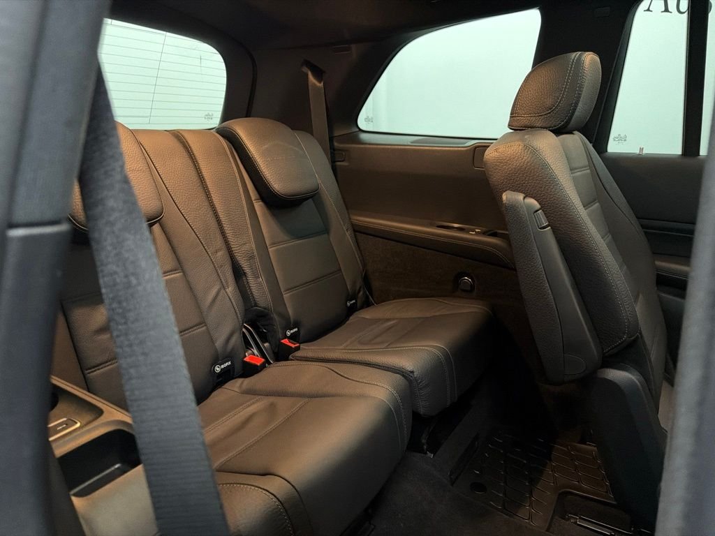 Certified Used 2025 Black Mercedes-Benz GLS 580 image 26
