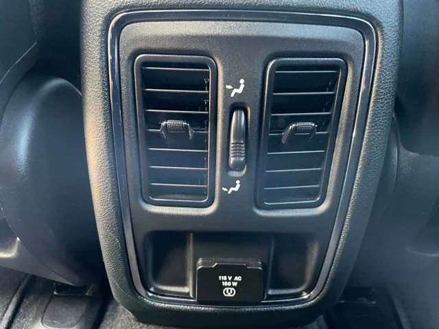 Used 2022 Sting-Gray Clearcoat Jeep Laredo X image 38