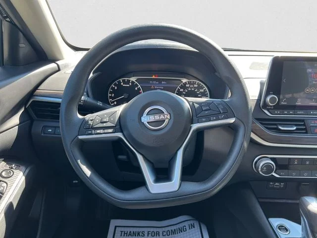Used 2024 Super Black Nissan 2.5 SV image 12